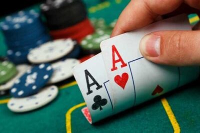 Hướng dẫn cách chơi poker cơ bản chuẩn quốc tế